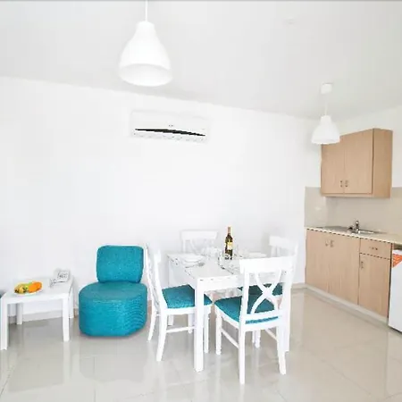 Tsokkos Holidays 3* Айя-Напа
